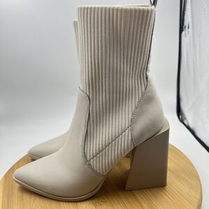 Steve Madden Women's Tackle Ankle Boot Sz 5.5 Sock Bootie Cream Bone Block Heel